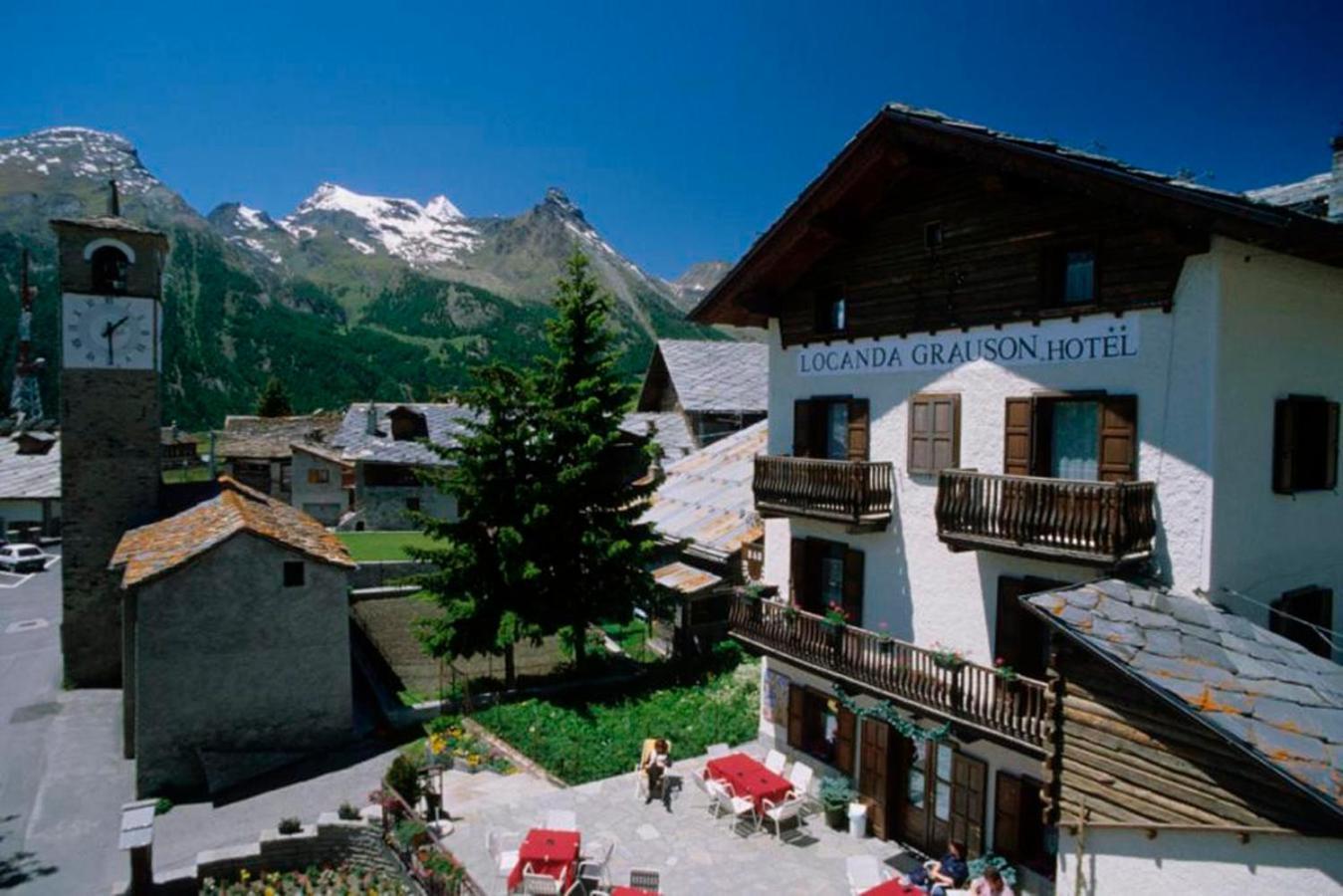 Hotel Locanda Grauson Cogne Bagian luar foto